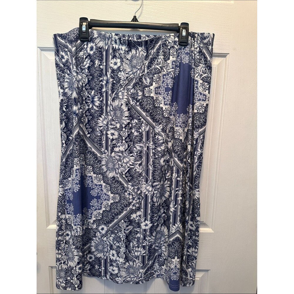 Chico’s Elastic Waist Knit Blue Floral Print Women's Midi Skirt Size 3 (16-18)